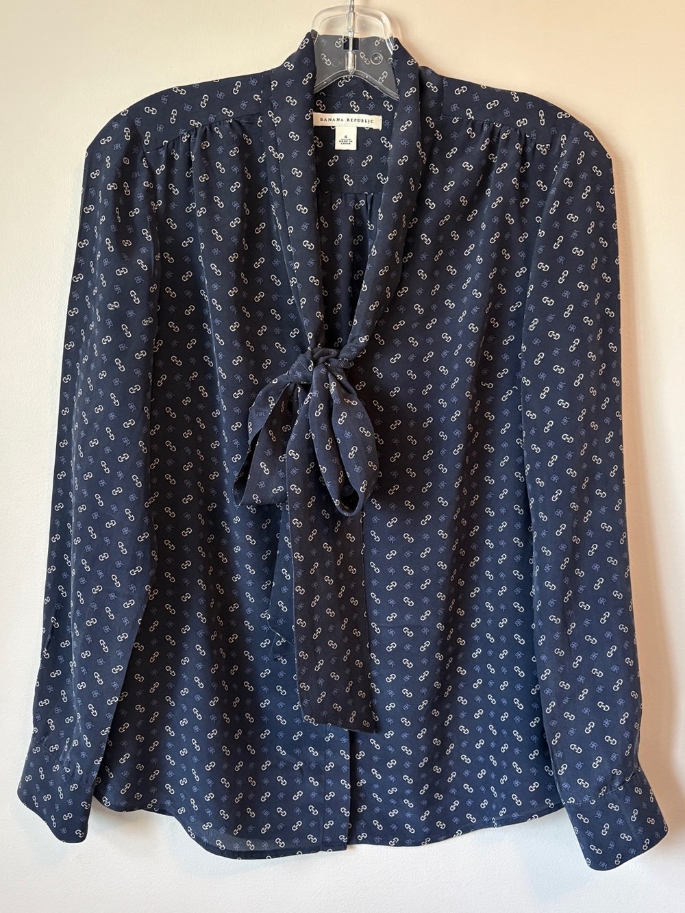 Banana Republic 100% Silk Tie-Neck Bow Blouse Size 4 Small S